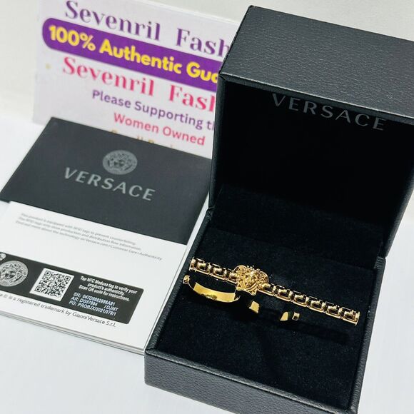 NIB Versace Double Ring Size XL Medusa Greca Engraved Gold Tone $450 - Picture 6 of 11